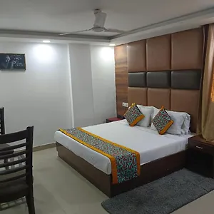 3* Hotel Clayton Near Igi Airport Delhi