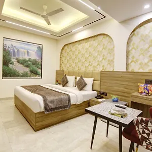 Hotel Venus Plaza- Near Delhi Airport